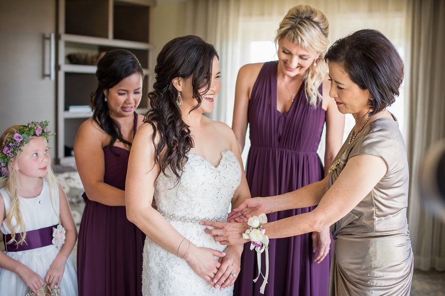 5_Ritz Carlton Laguna Niguel Wedding by KLK Photography_Getting Ready Bride 3