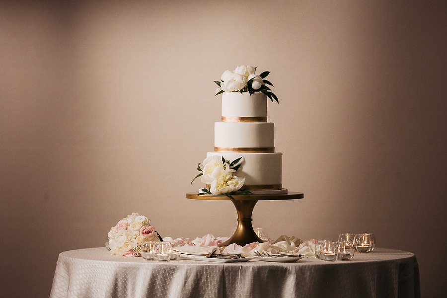 27 Ritz Carlton Laguna Niguel Wedding by Sarah Mack Wedding Cake