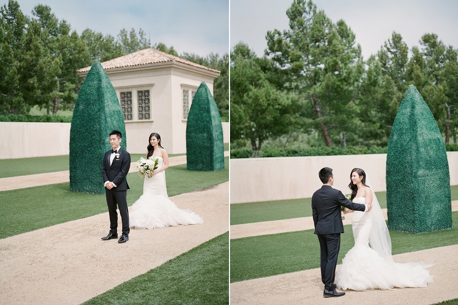 4-Pelican-Hill-Wedding-by-Jeremy-Chou-Photography-First-Look