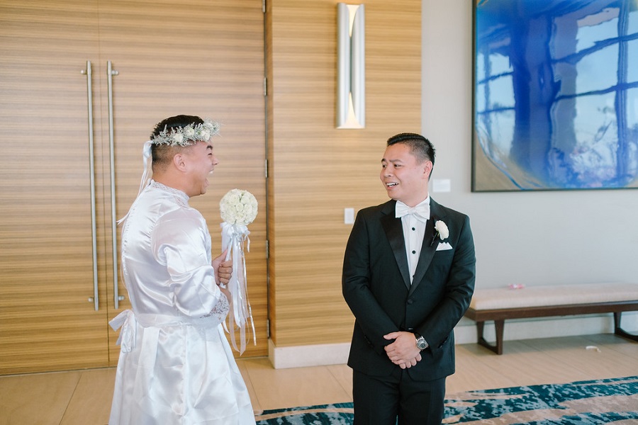 6 Pasea Huntington Beach Wedding by Cotton Love Studios First Look